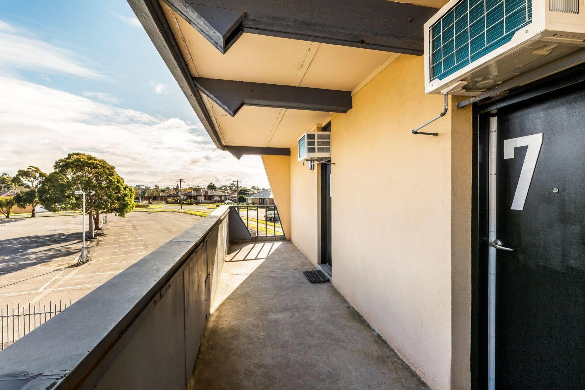 Nightcap At Glengala Hotel Sunshine Exterior foto